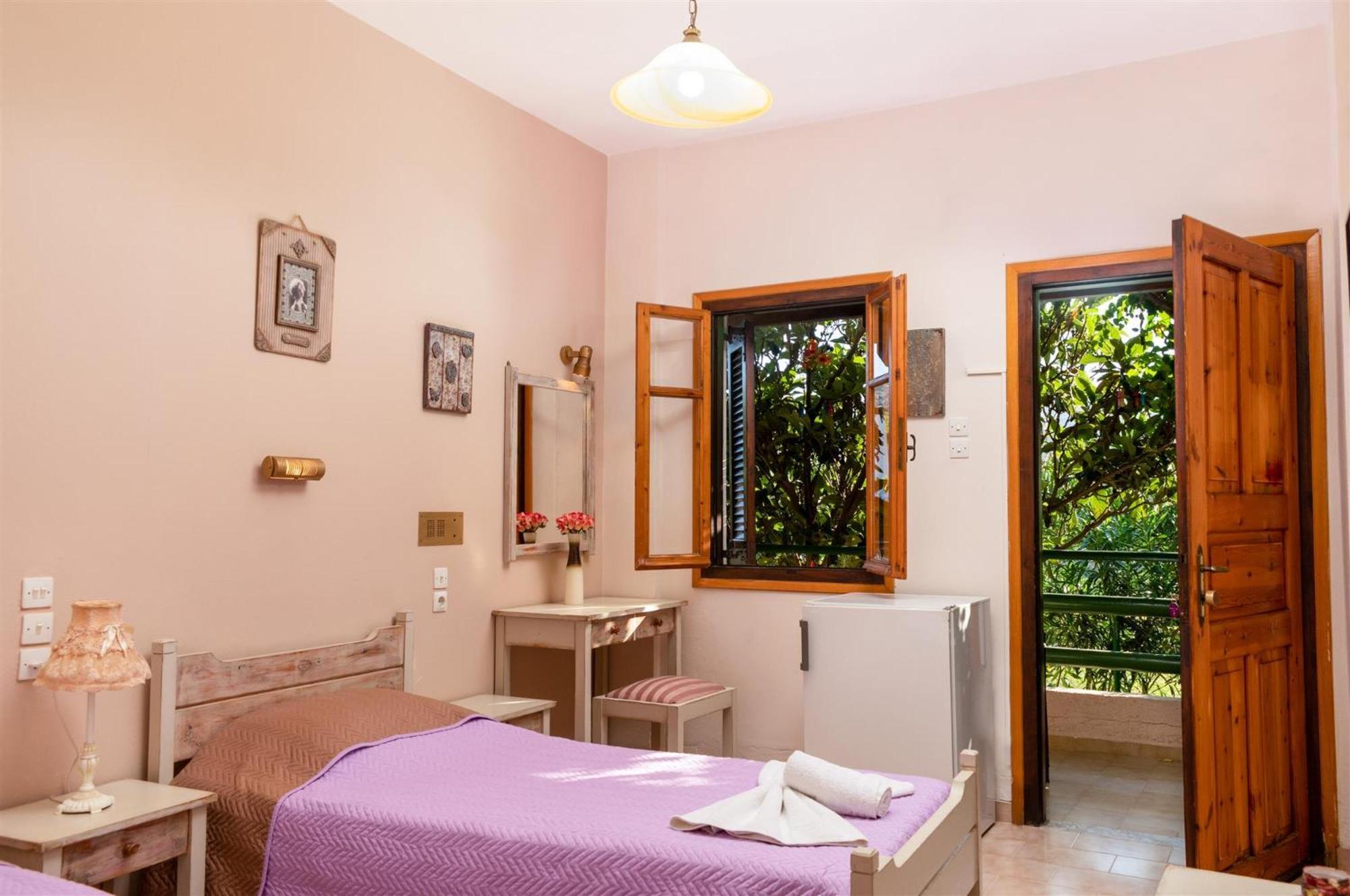 Filia Rooms Μάταλα Εξωτερικό φωτογραφία