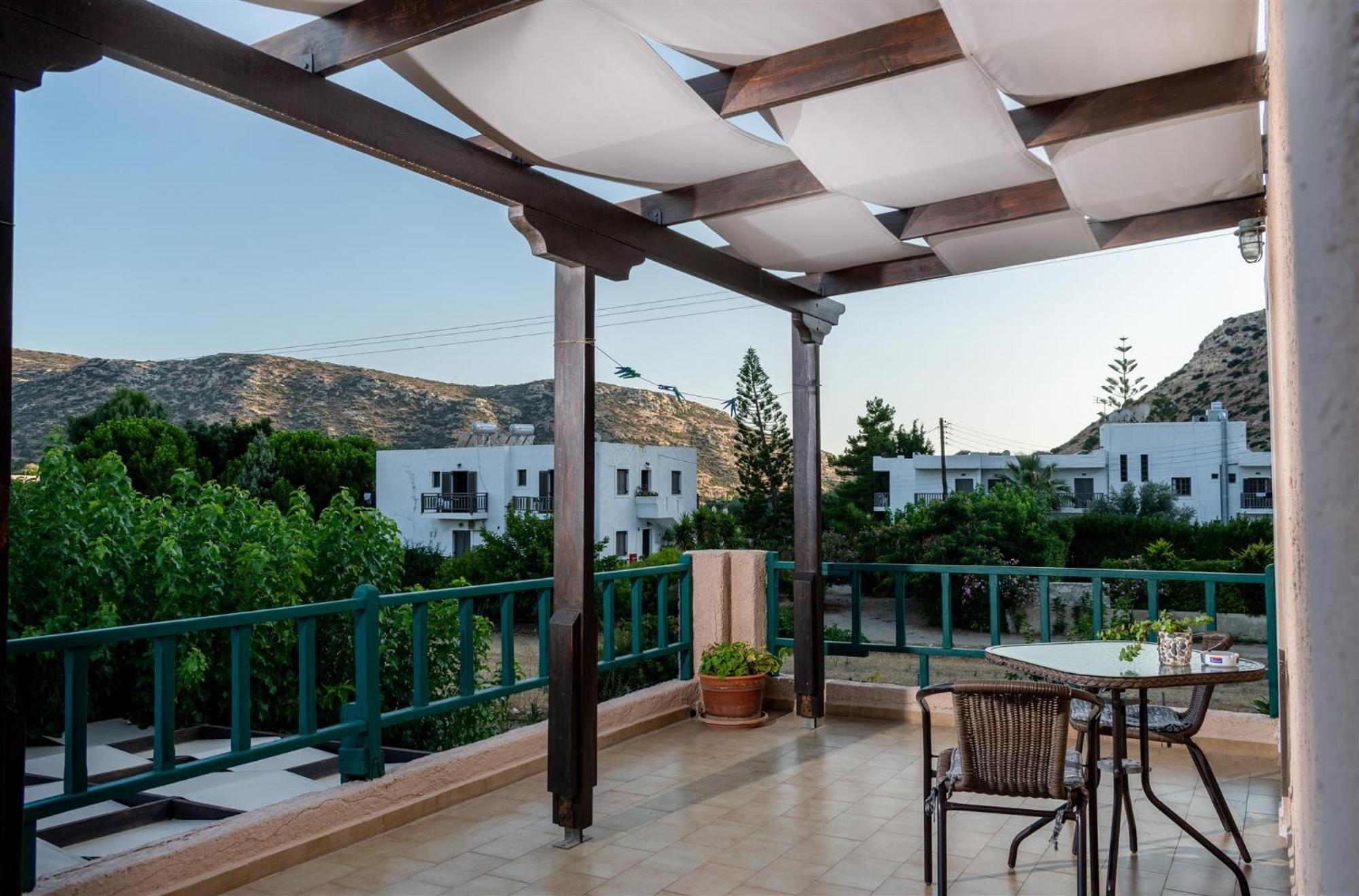 Filia Rooms Μάταλα Εξωτερικό φωτογραφία