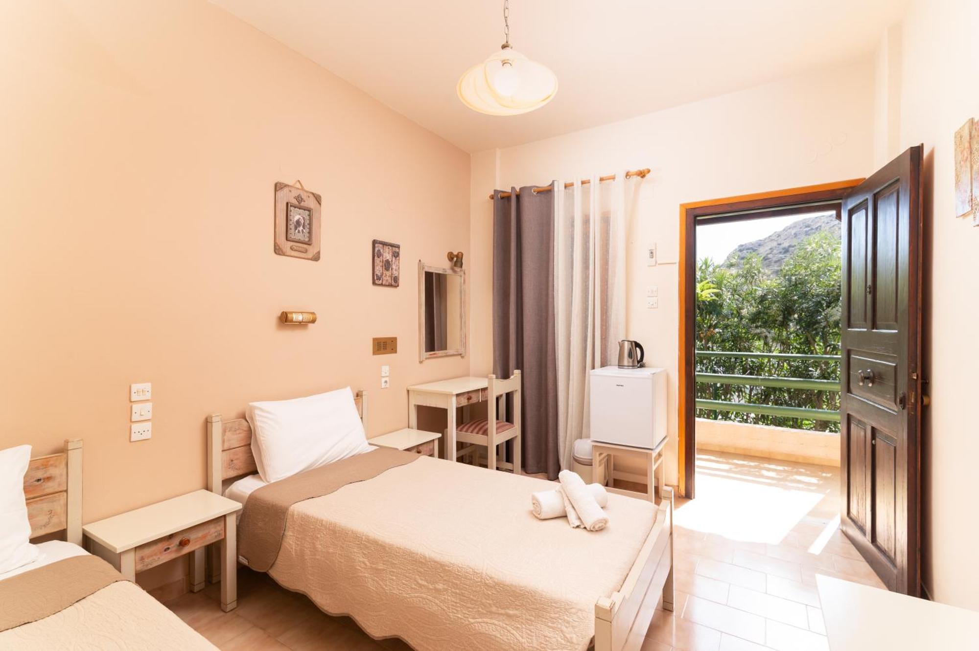 Filia Rooms Μάταλα Εξωτερικό φωτογραφία