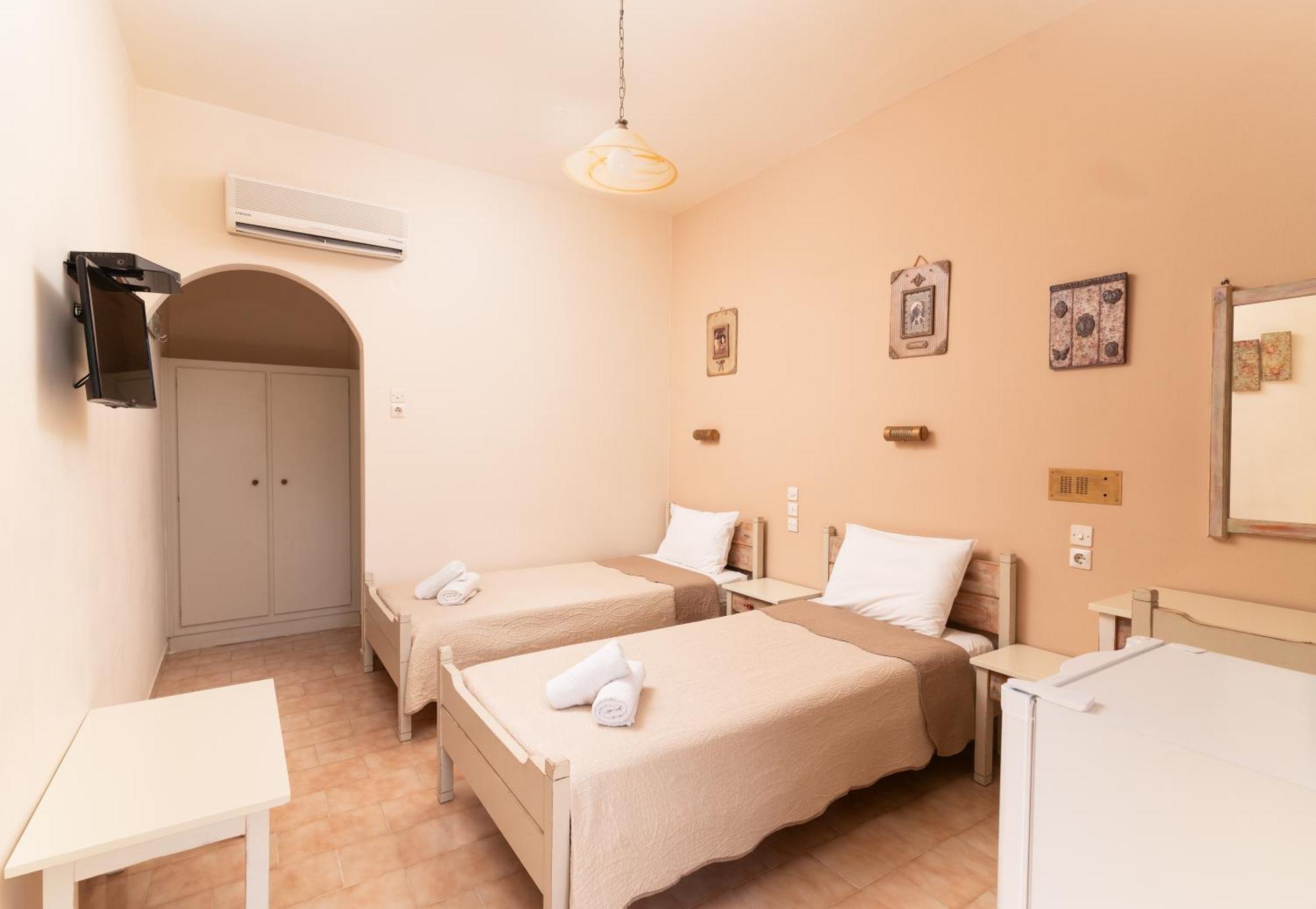 Filia Rooms Μάταλα Εξωτερικό φωτογραφία